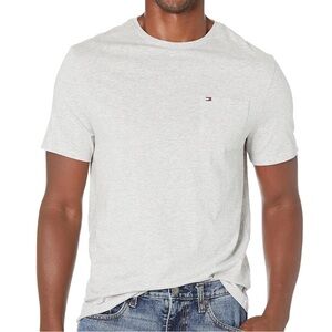 Tommy Hilfiger Men's Essential Short Sleeve Cotton Crewneck Pocket T-Shirt